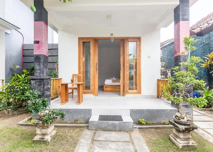 The Box House 3* Batununggul